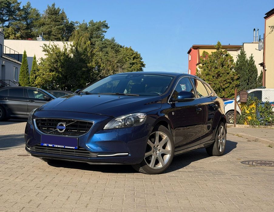 Volvo V40