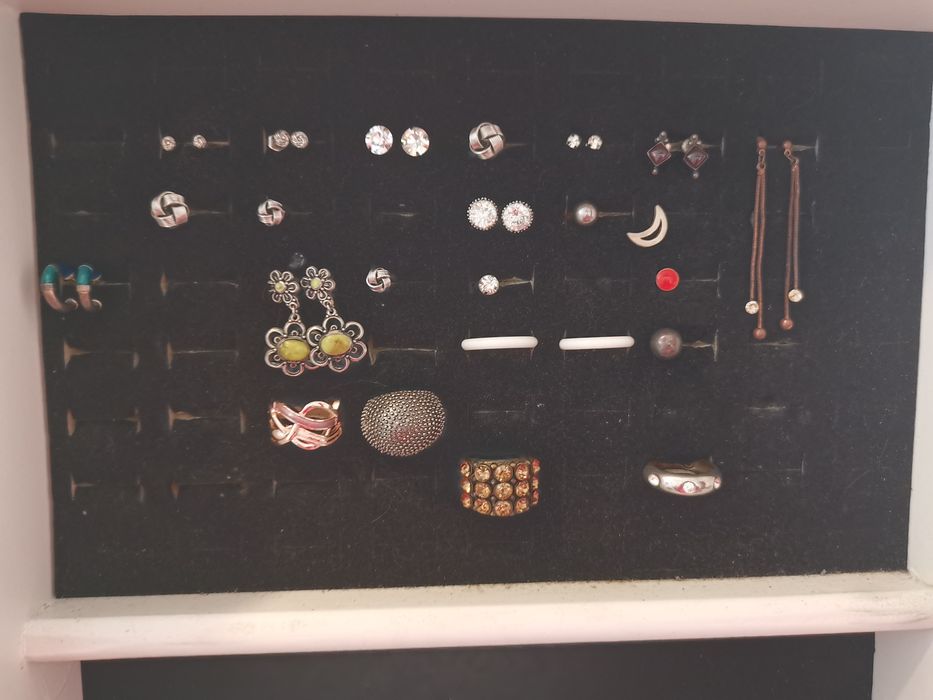 Brincos variados