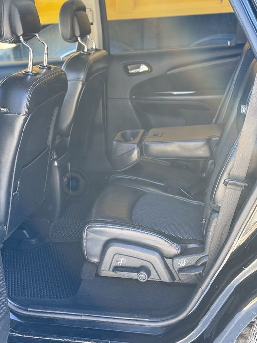 Продам dodge journey
