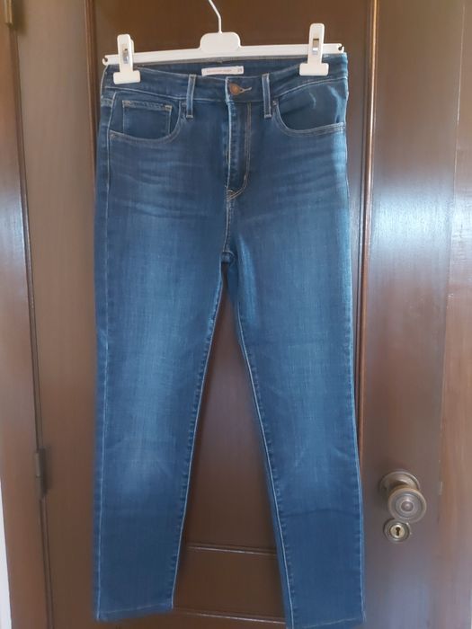 Calças de ganga da marca Levi's
