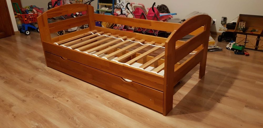 Łóżeczko i materac lateks 160x80