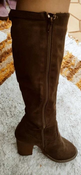 Botas castanhas altas64741333237123121