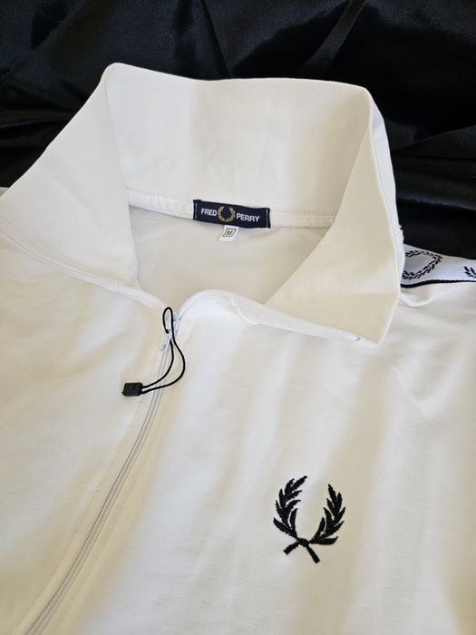 у продажу продажу нова Спортивна олімпійка  Fred Perry