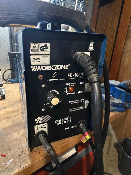 Aparelho de soldar  a fio