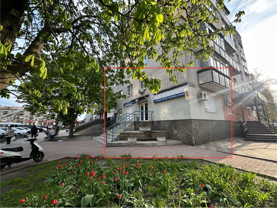 Сдам помещение 48м2 возле самолета