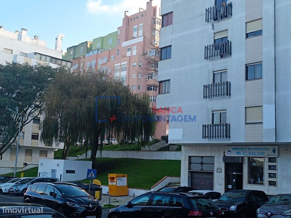 Apartamento T1 — Rio de Mouro, Lisboa
