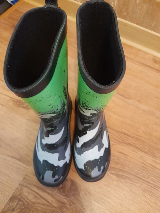 Детские резиновые сапоги