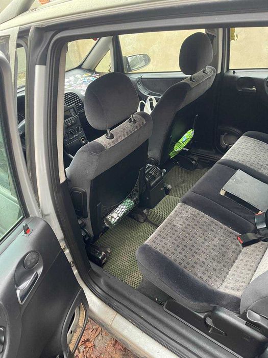 Opel Zafira 2001 2l дизель