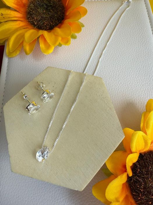 Conjunto gota zirconia folheado a prata , semijoia de qualidade.