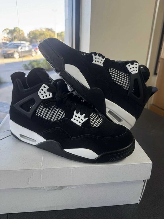 Jordan 4 Retro White Thunder r.38