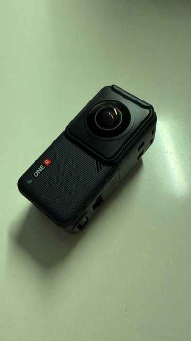 Câmara de acção Insta360 One R