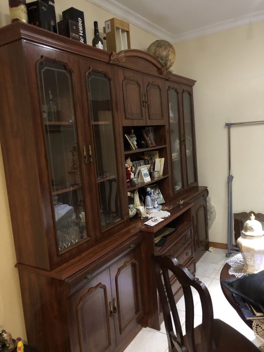 Movel sala esta como novo .Devoracao nao uncluida