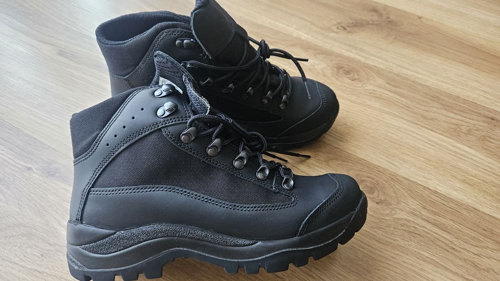 Buty specjalne trapery góry skóra naturalna nowe