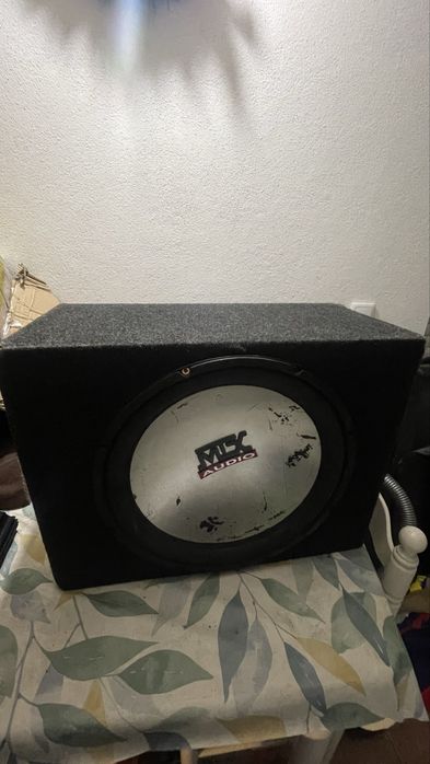 Subwoofer MTX + Amplificador
