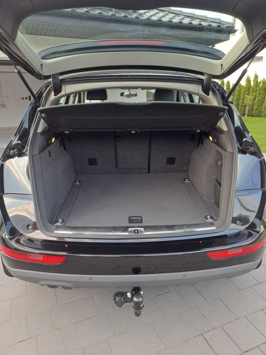 Sprzedam auto AUDI Q5 bezwypadkowy