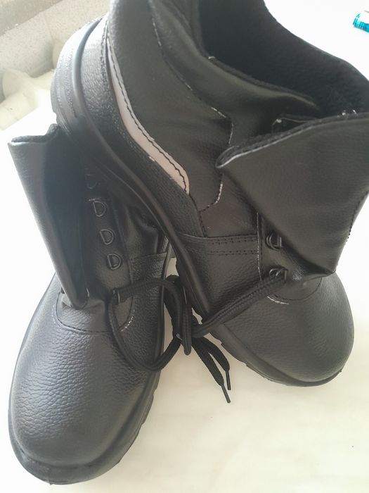 Робочі черевики, спецвзуття чоловіче