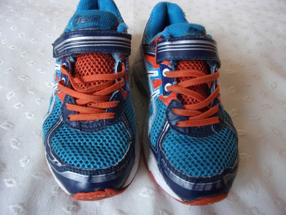 Przewiewne buty sportowe chłopiec 33