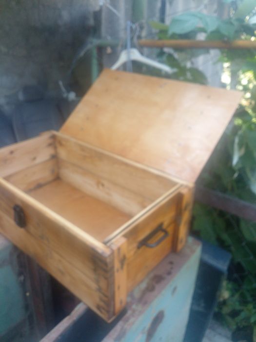 Сундук деревянный