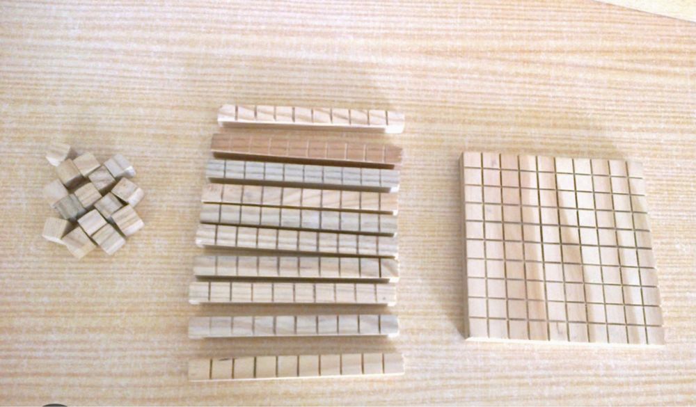 Material Multibásico (MAB 10)- cubos matemática