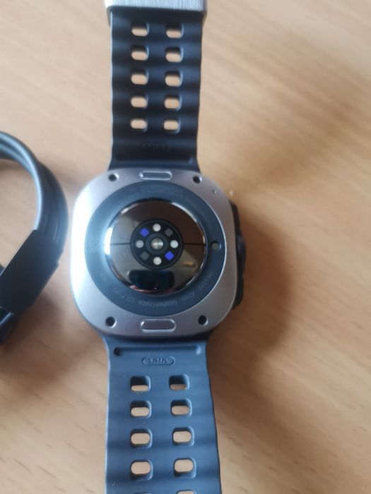 Smartwatch SAMSUNG Galaxy Watch Ultra  LTE 47mm Tytanowo srebrny