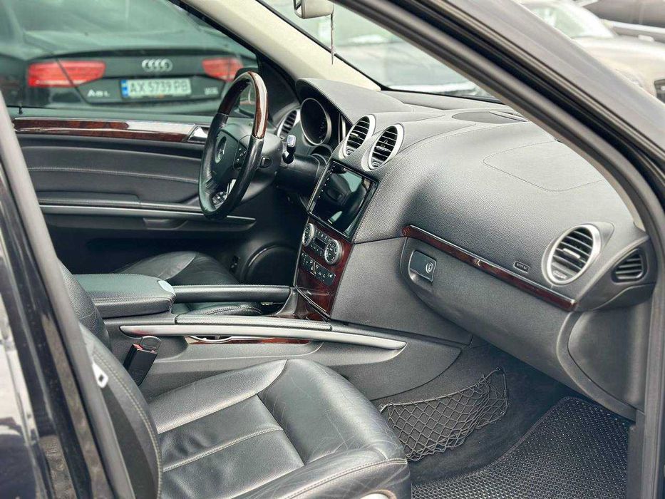 Mercedes-Benz GL 550 | 2007 рік | 5.5 бензин | Автомат | 4x4