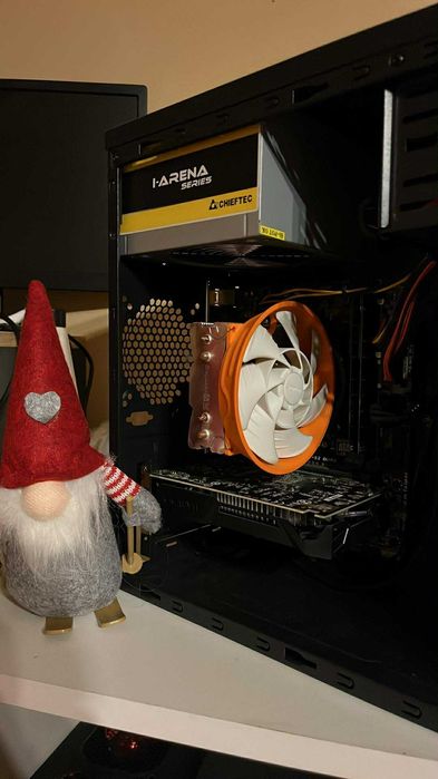 Jednostka Centralna •Intel i5 • GTX 1050Ti• 16GB RAM