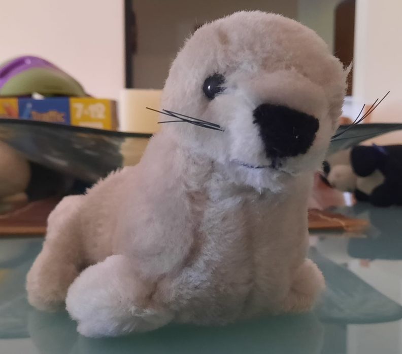 Various Stuffed Toys64738222235651121