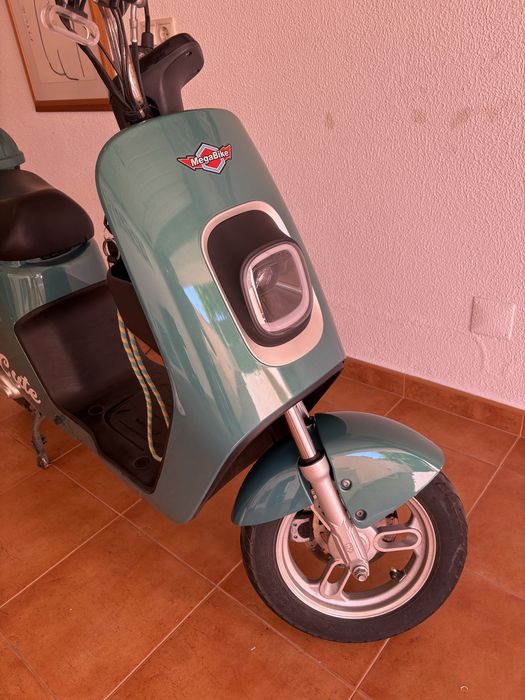 Mota VOX Azul Turquesa