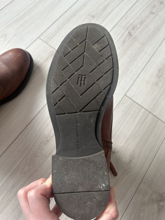 Botki Tommy Hilfiger skóra 38 brązowe sztyblety