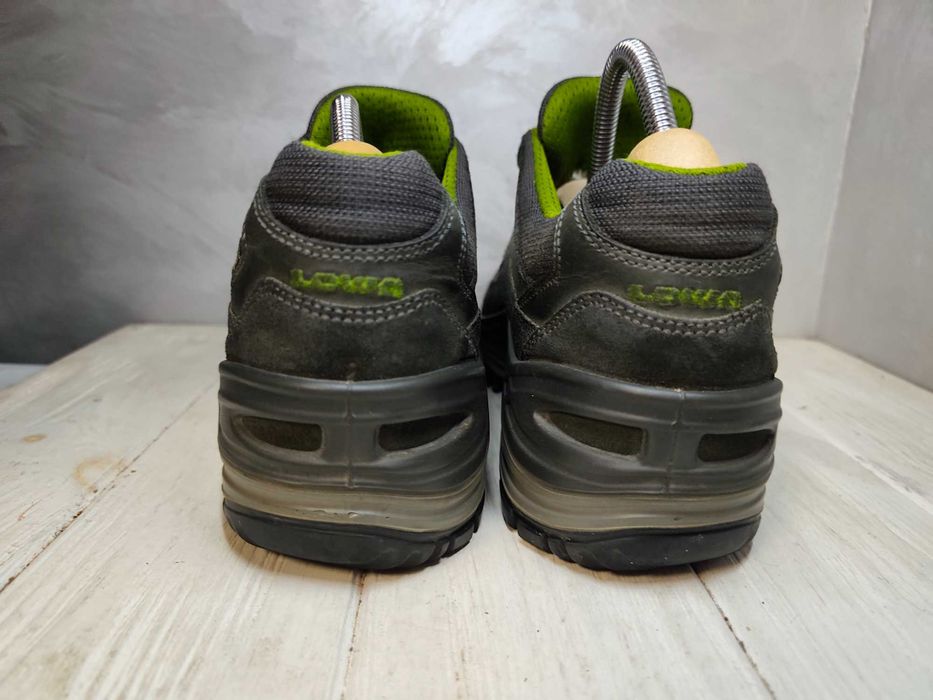 - Lowa Toro II Gore-Tex