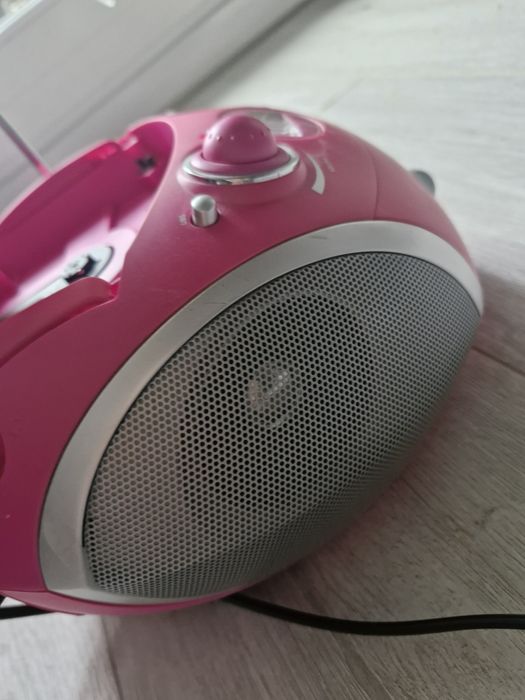 Radioodtwarzacz  radio  Grundig  RCD 1445 różowy CD USB