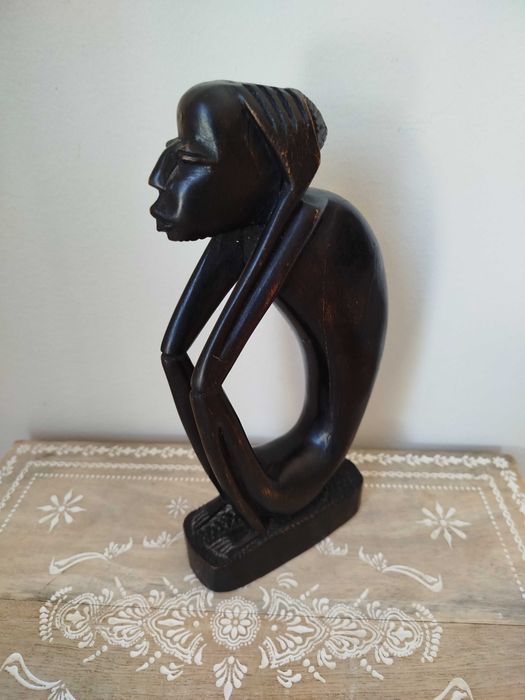 Antiga Escultura em madeira "O Pensador"