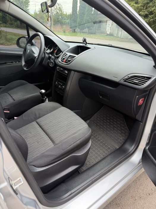 Peugeot 207 2010 р. ГБО
