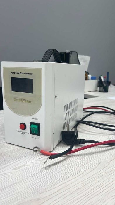 Інвертор живлення 500Вт ДБЖ Techfine HB-800