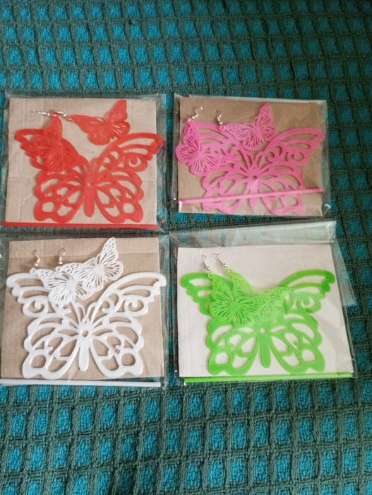 Продам красиві сережки