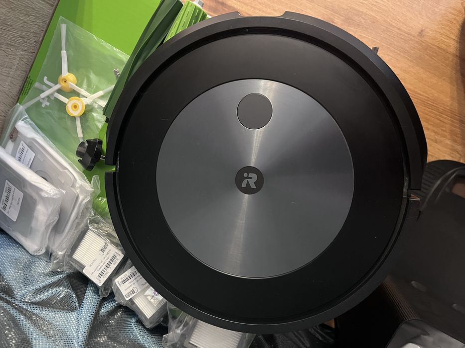 iRobot Roomba j7+