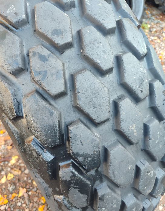 Opona Galaxy Diamond Tread R-3 16.9 R24 16.9-24