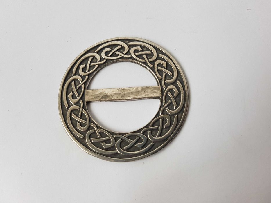 Кільце, пряжка для шарфа, Lady Crow. Кельтський вузол у стилі модерн