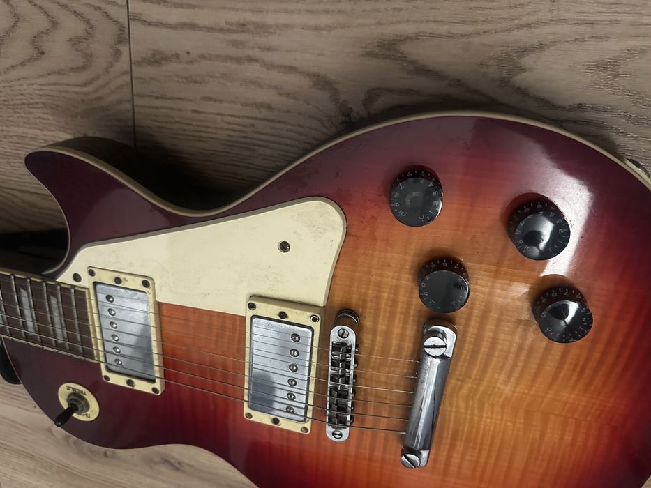 Gitara Flame LP2