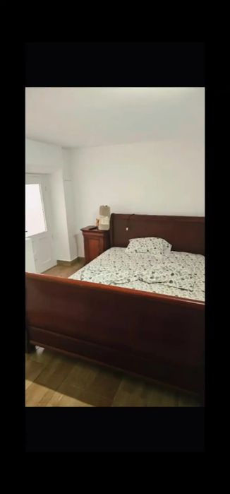 Apartamento T2 com pequeno pátio para arrendar