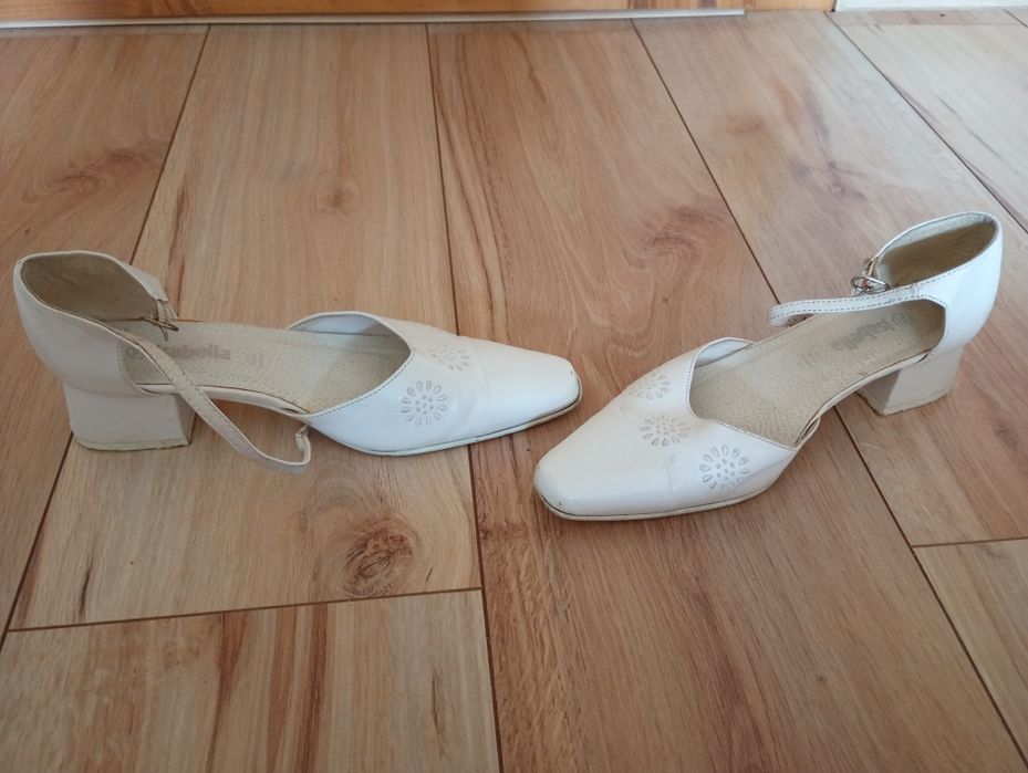 Buty komunijne Isabella, rozmiar 35