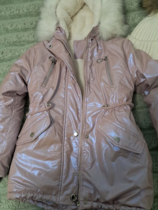 Продам дитяча зимову курточку