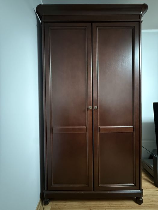 Meble drewniane zadbane