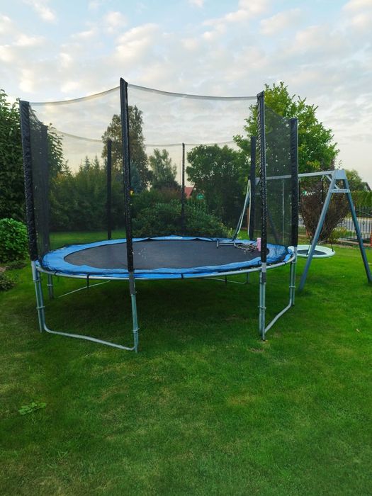 Trampolina ogrodowa