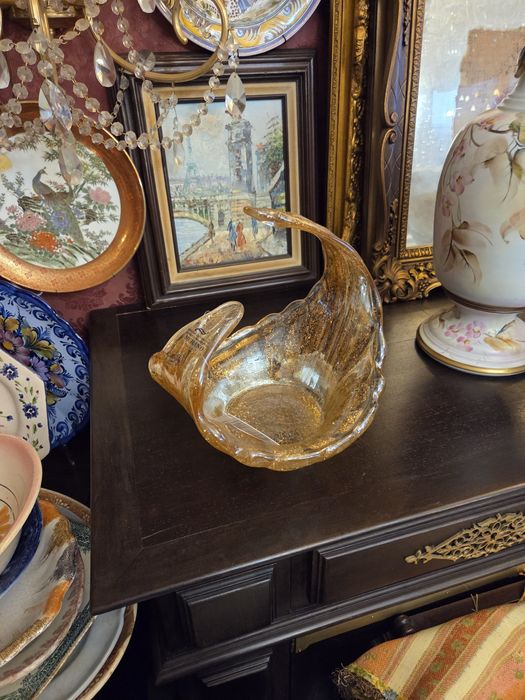 Centro, taça em vidro com dourado