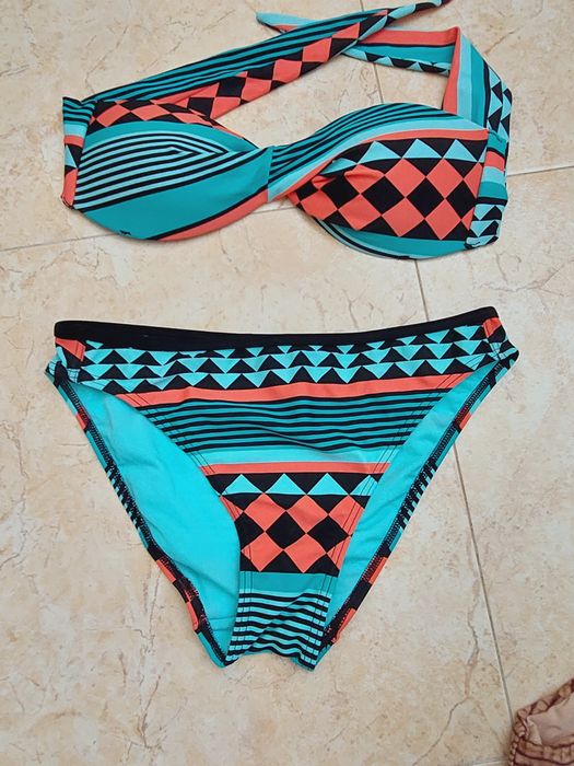 Lote com 3 Bikinis Sra. 36 copa A Calzedonia