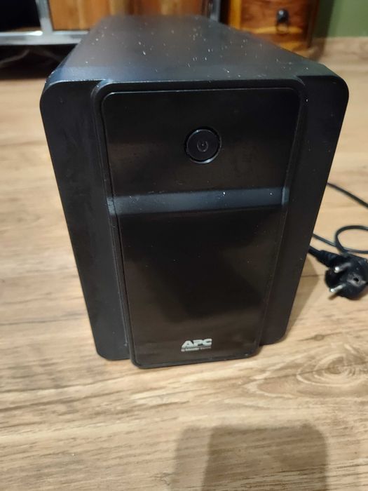 UPS APC bx-1600-FR bateria awaryjna 900W