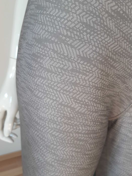 jasnoszare getry legginsy sportowe we wzór do ćwiczeń Athletic Works S