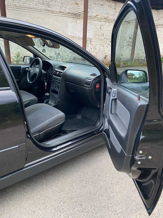 Продам авто Opel Astra 2004