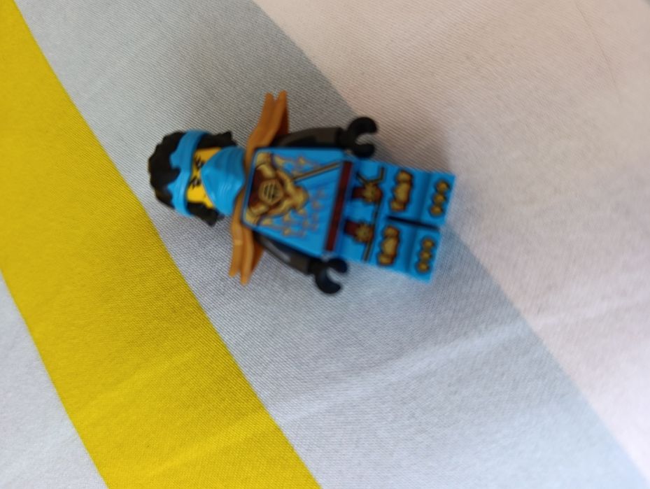 Ninjago dragons rising Temporada 4 e Legacy 2026 minifiguras